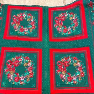 Lot of 2 yards vintage 90s wreath fabric pillow blanket while hanging Cranston